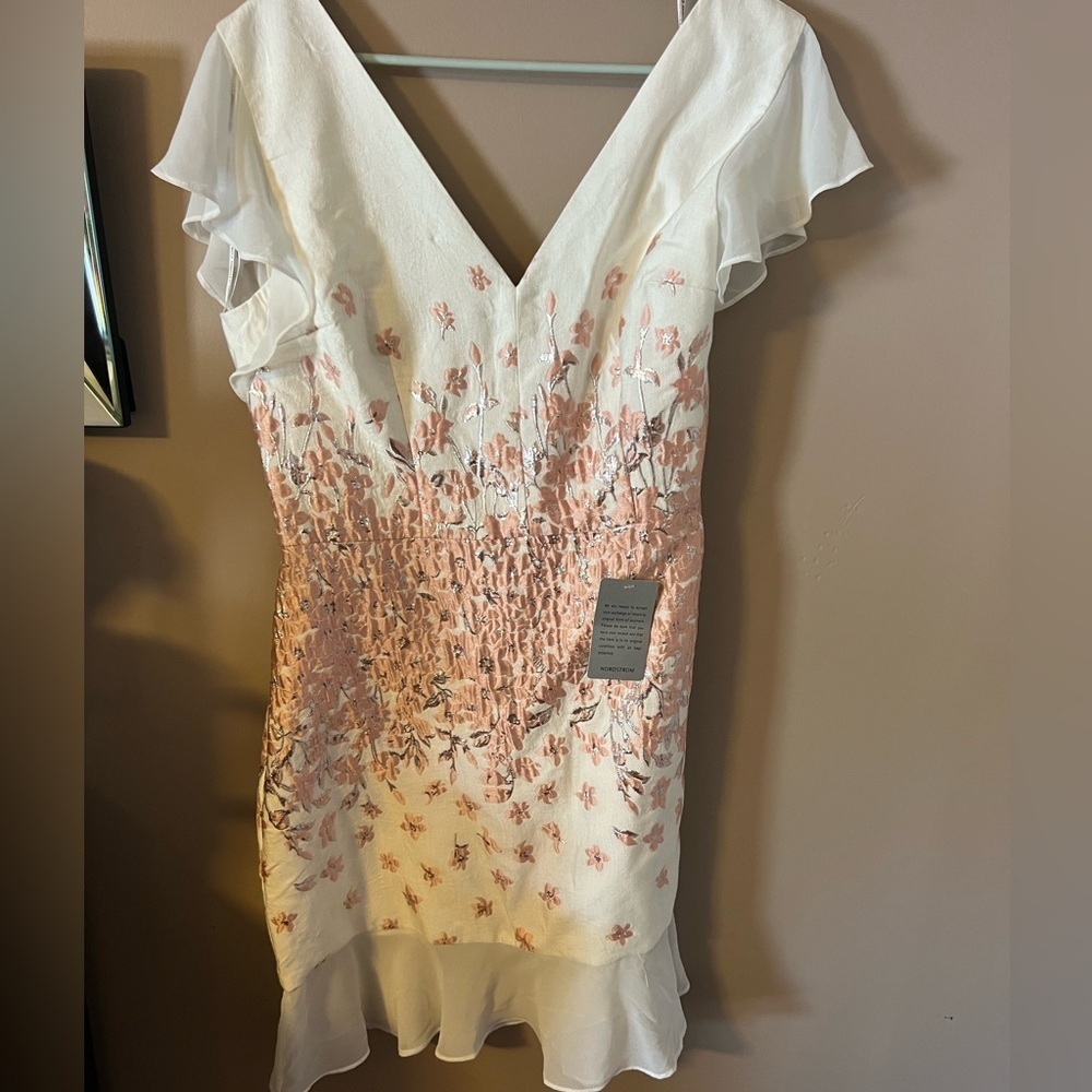 Chi chi London esmee floral jacquard dress size 12 nwt - Picture 5 of 8